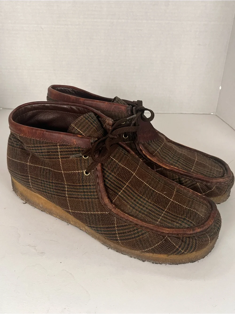Clark’s Original Wallabee Shoe Mens 13 Plaid Lace Up Chukka Boot Gum Sole Preppy